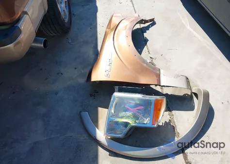 2011 Ford F-150 Lariat z USA, uszkodzony, nr VIN 1FTFW1CT2BFC17795